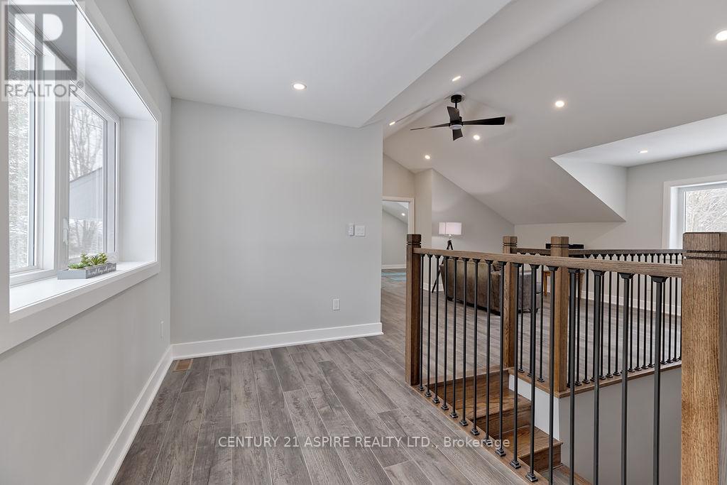 32 WILSON STREET - 37