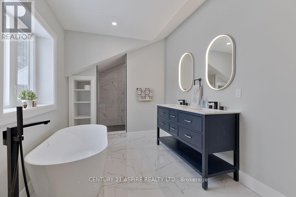 32 WILSON STREET - 34