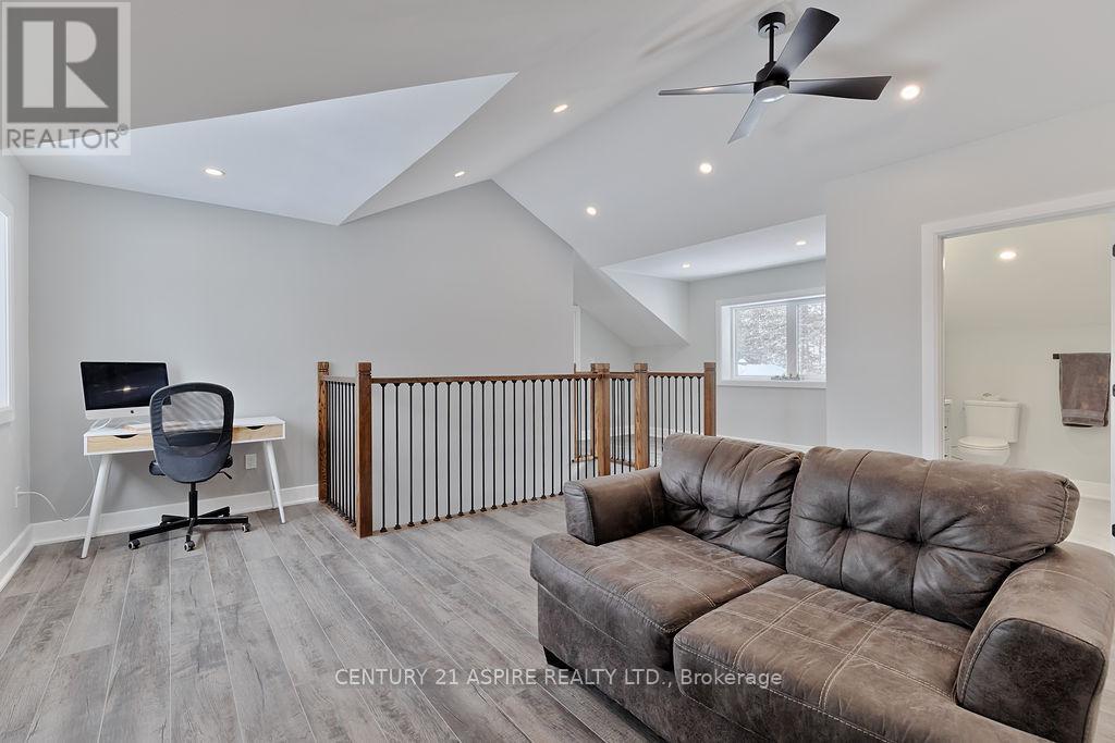 32 WILSON STREET - 40