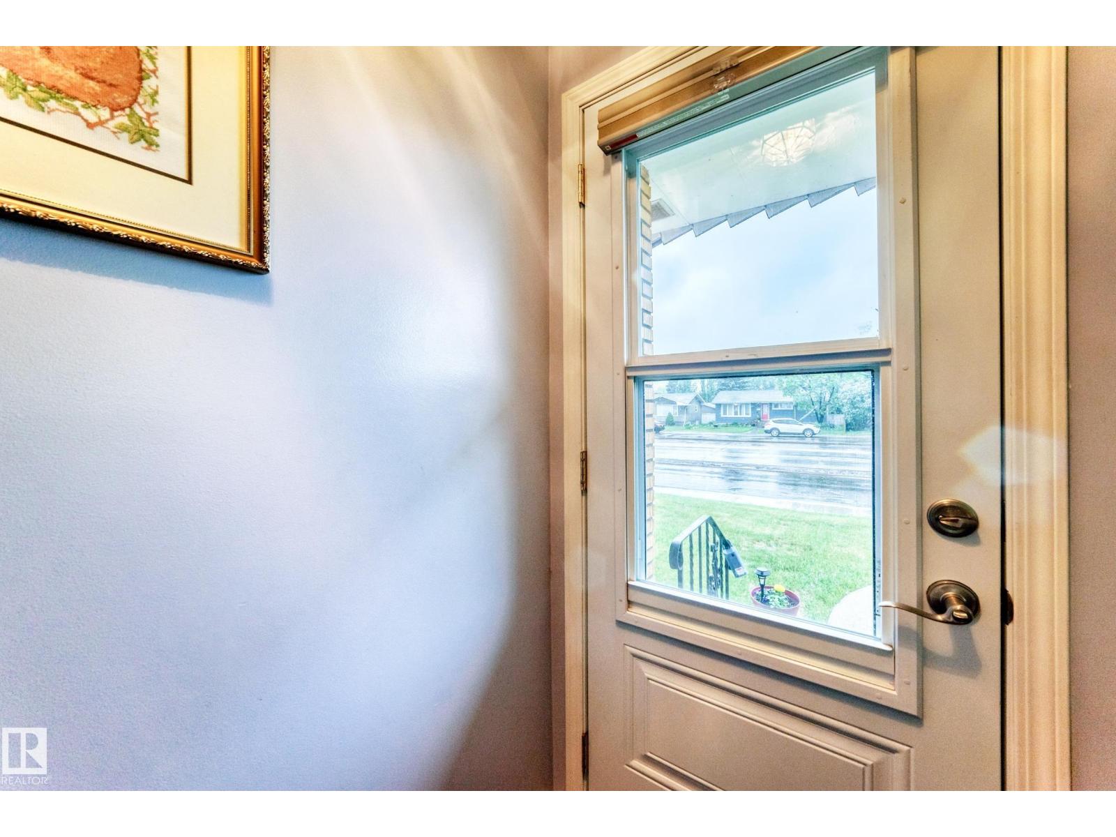 8006 159 ST NW - 43