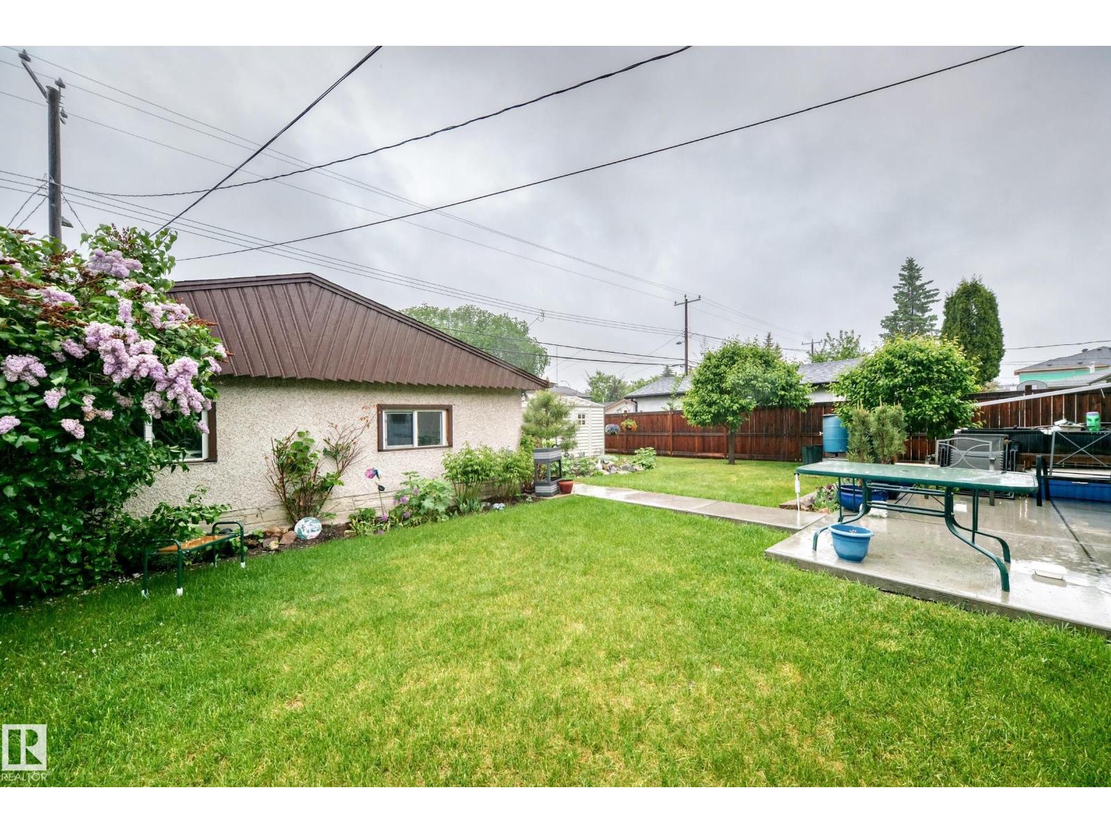 8006 159 ST NW - 46