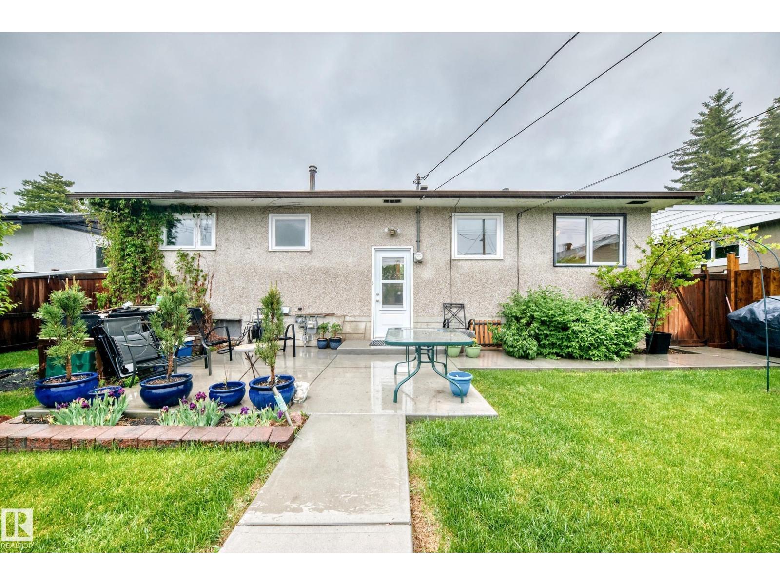 8006 159 ST NW - 49