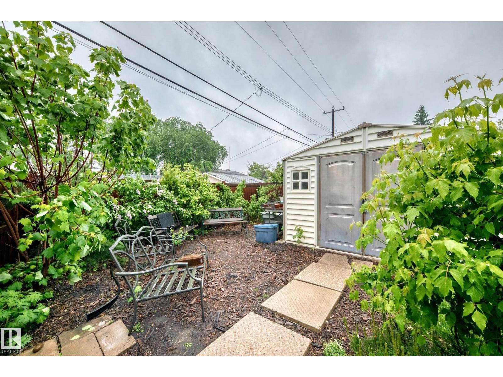 8006 159 ST NW - 51