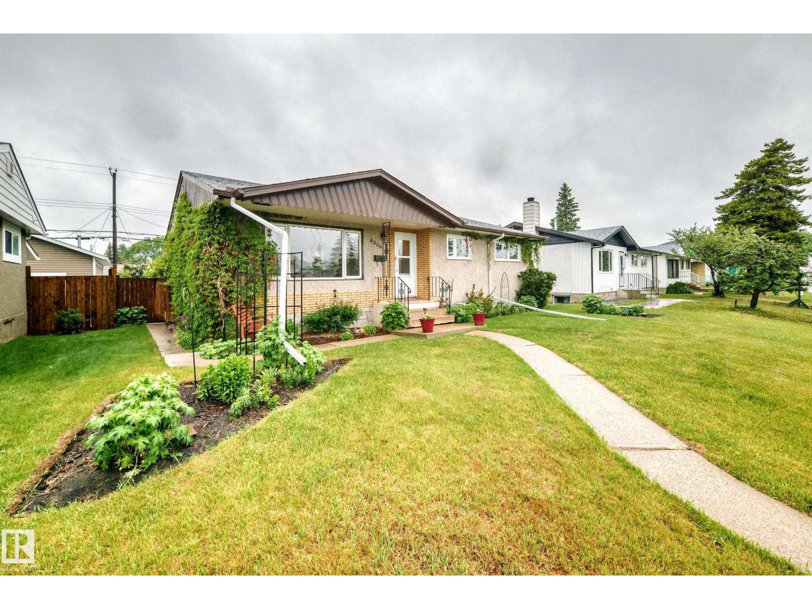 8006 159 ST NW - 52