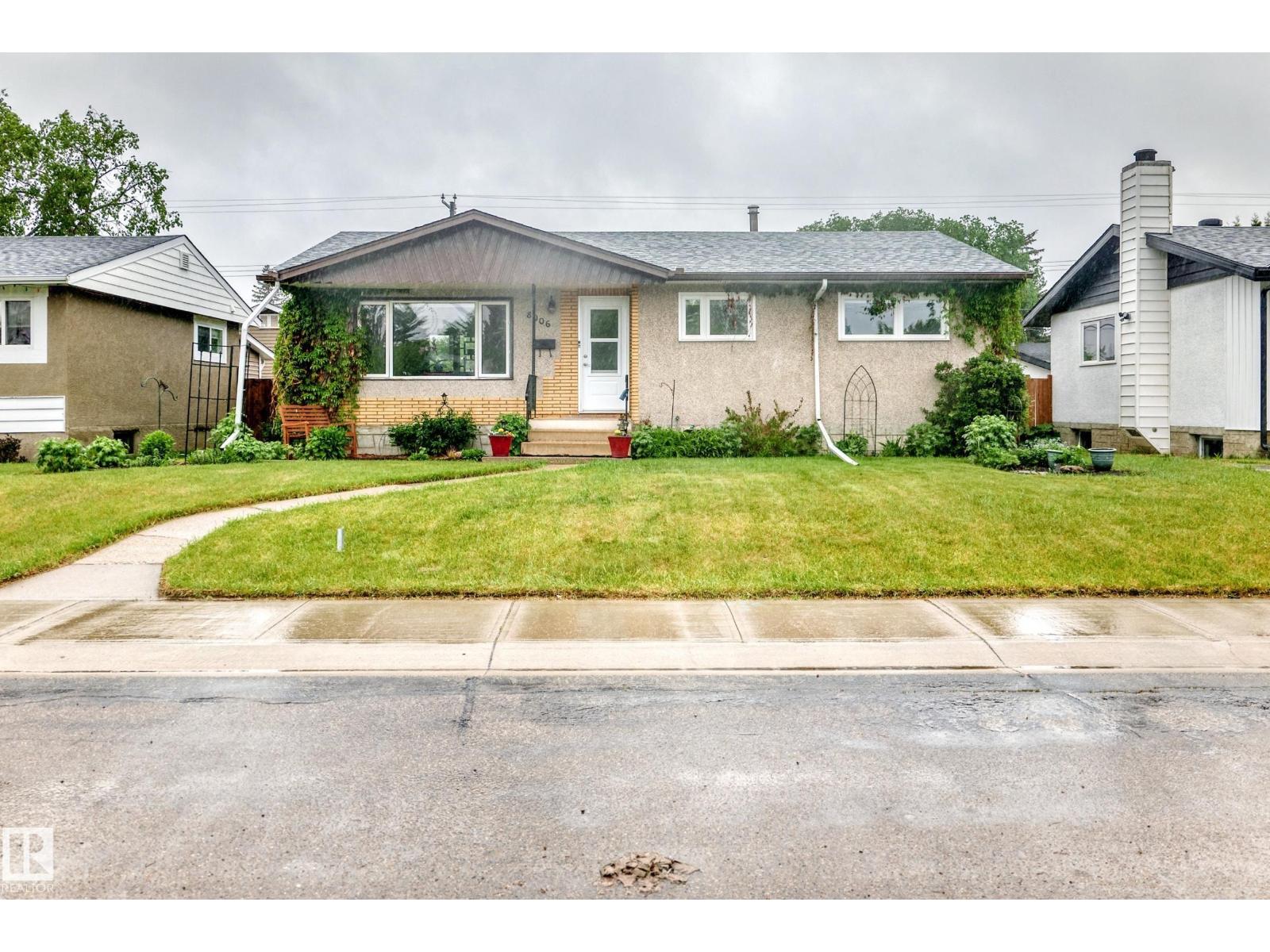 8006 159 ST NW - 56