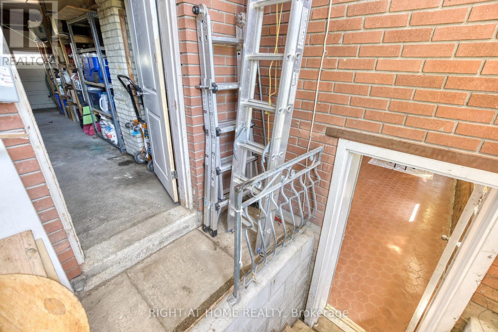7770 HEALEY ROAD - 37
