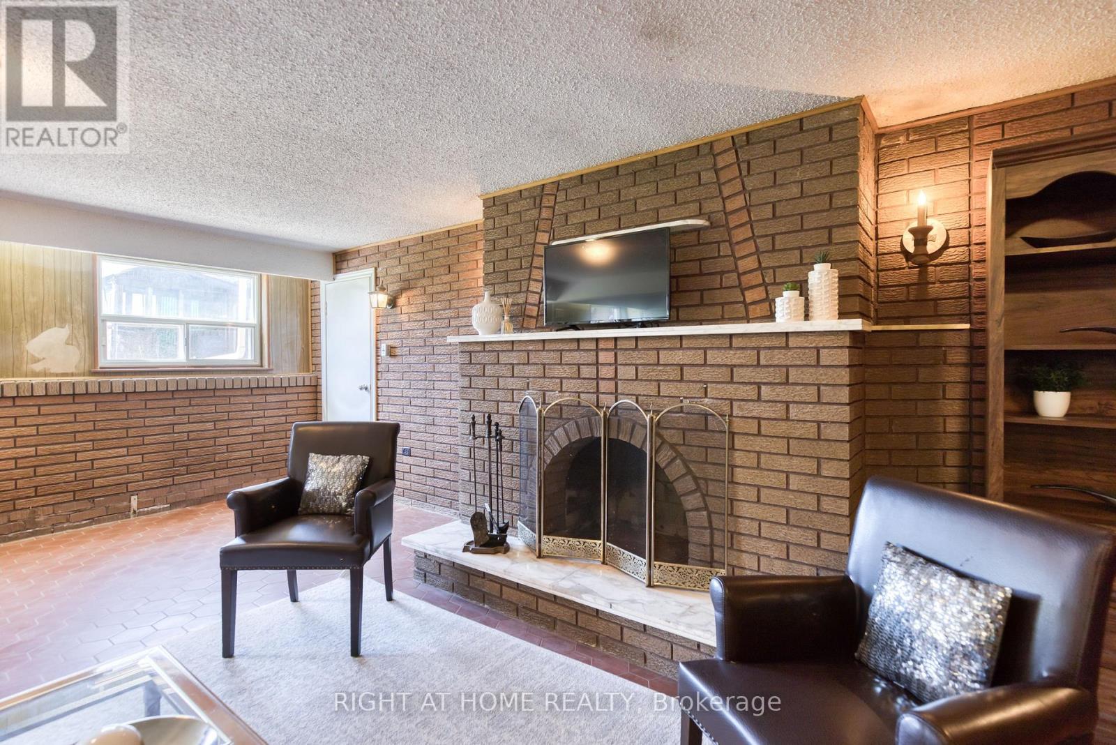 7770 HEALEY ROAD - 35