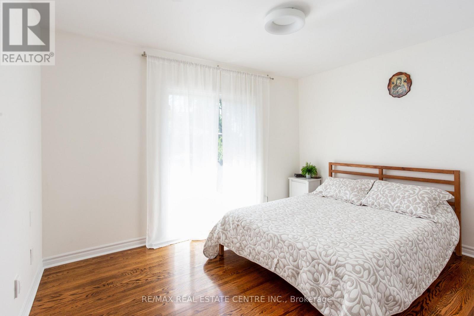 3335 HOMARK DRIVE - 16