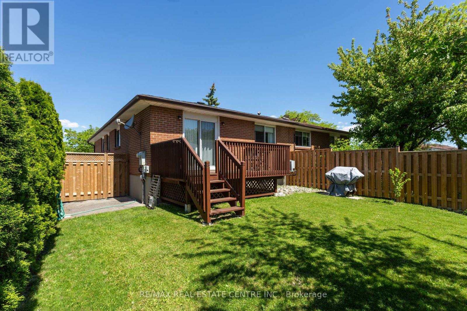 3335 HOMARK DRIVE - 38