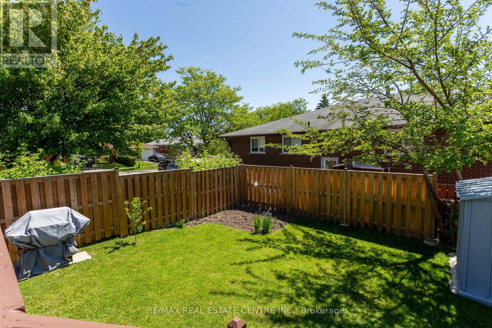 3335 HOMARK DRIVE - 36