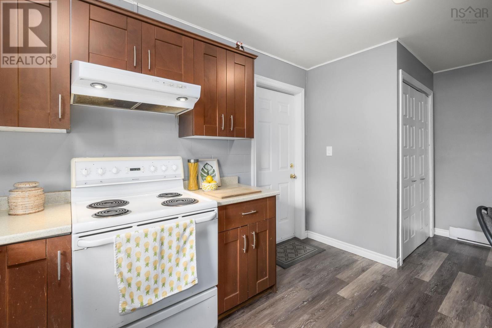 Property 24 of 40 of 73/75 Pleasant Street
