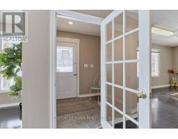2889 Petawawa Boulevard, Petawawa, ON K8H1Y1 Photo 7
