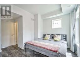 27 Spruce Pines Crescent, Toronto, ON M4A0A9 Photo 10