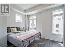 27 Spruce Pines Crescent, Toronto, ON M4A0A9 Photo 11