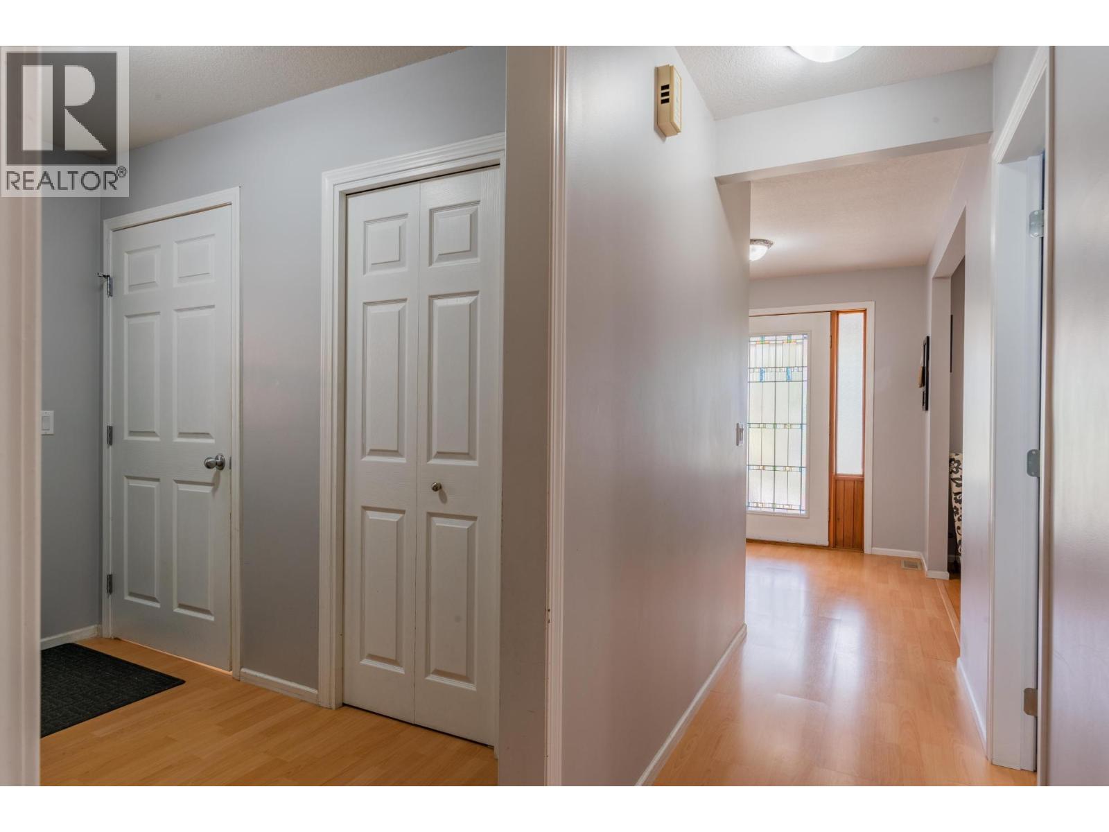 110 CEDAR Avenue - 11
