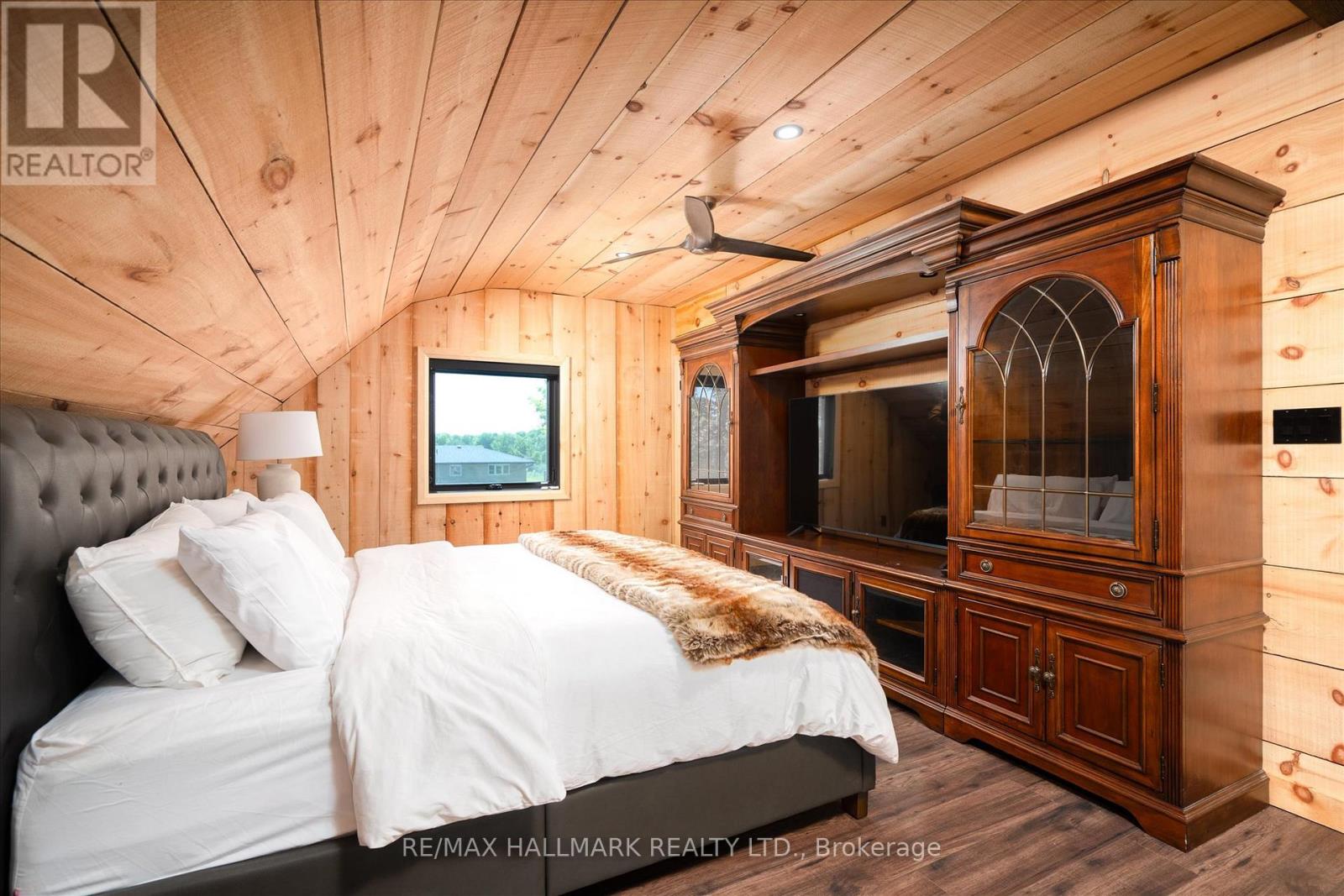 4375 COUNTRY LANE ROAD - 35