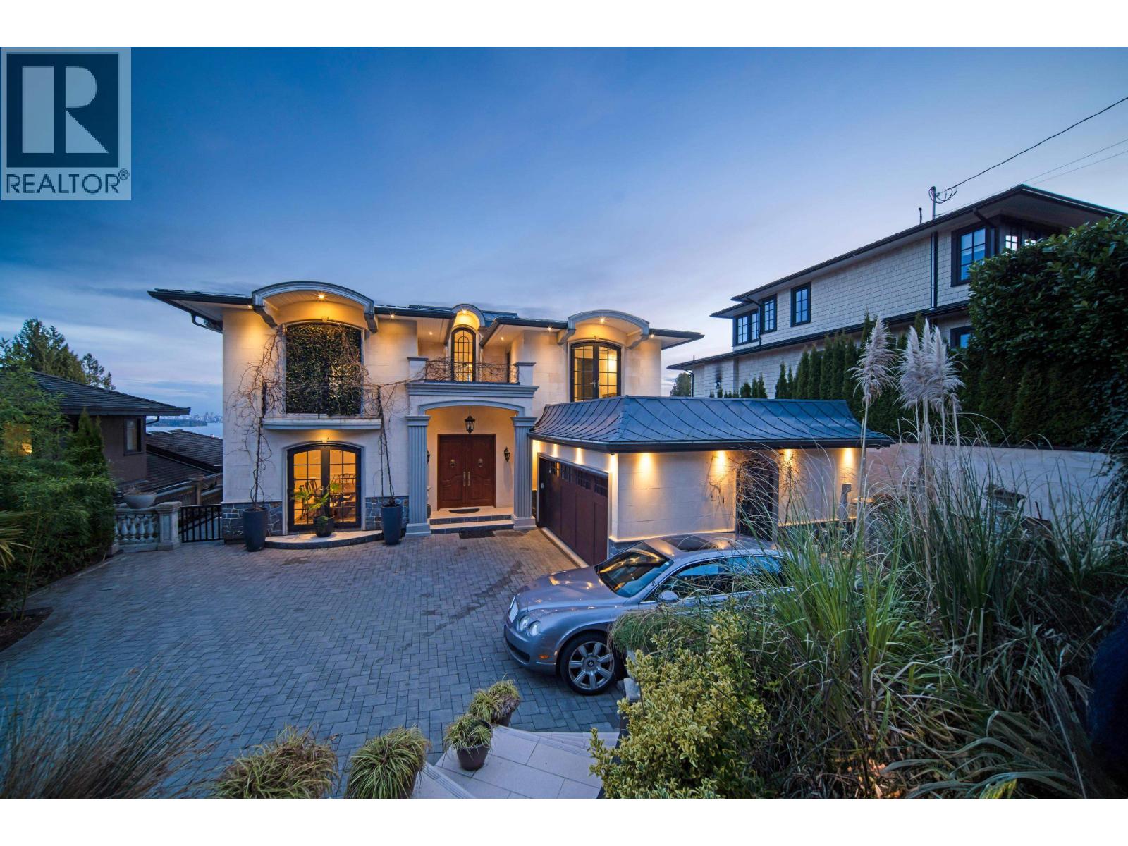 2538 OTTAWA AVENUE, West Vancouver