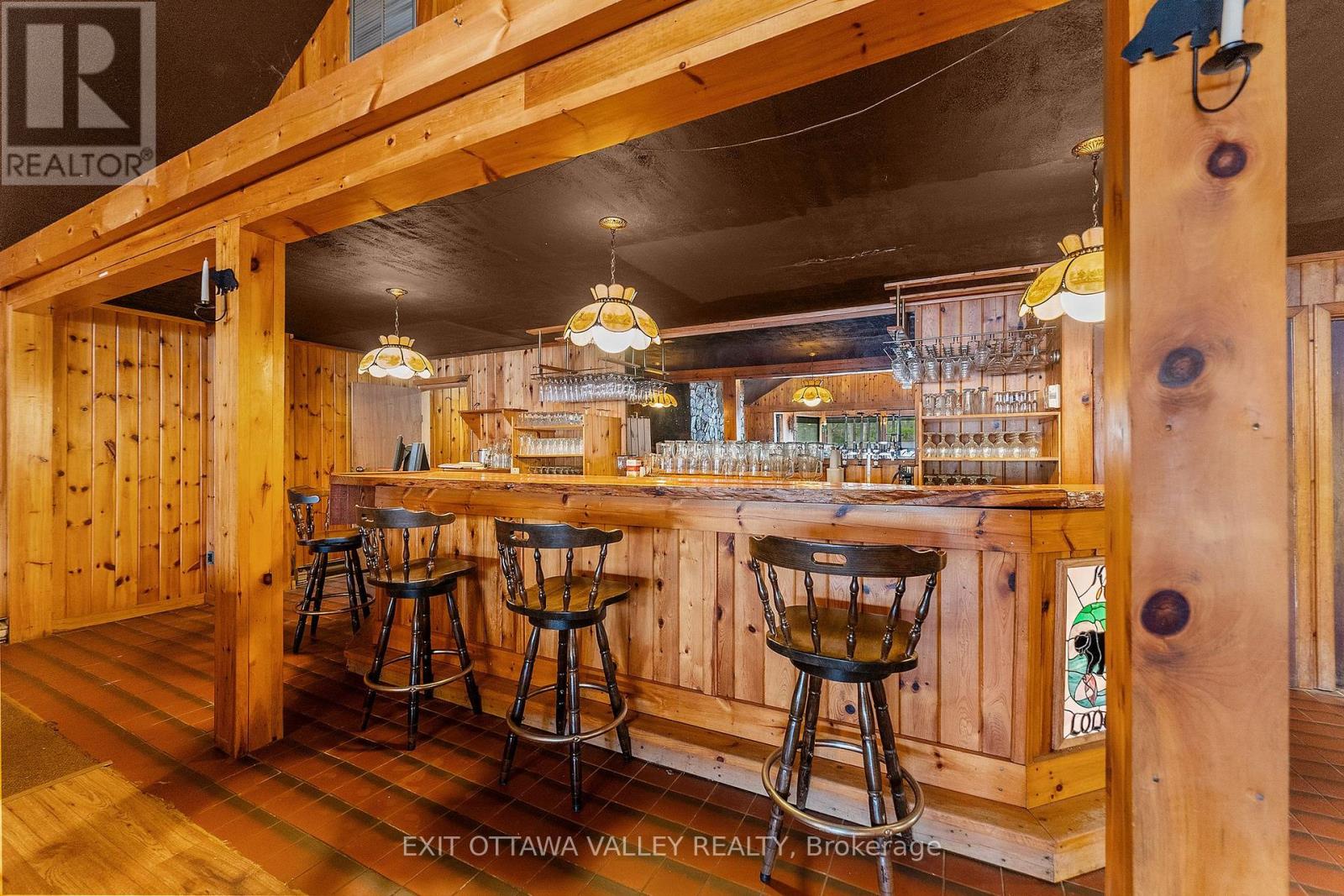 104 K/O LODGE TRAIL, Laurentian Hills — photo 9