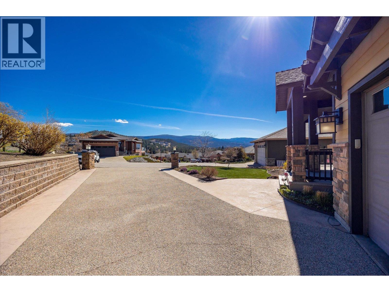1018 Hume Avenue - 69