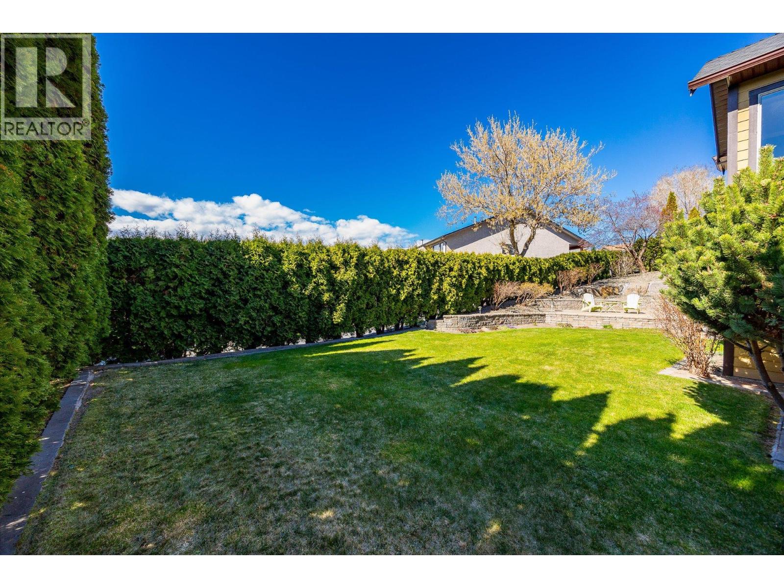 1018 Hume Avenue - 63
