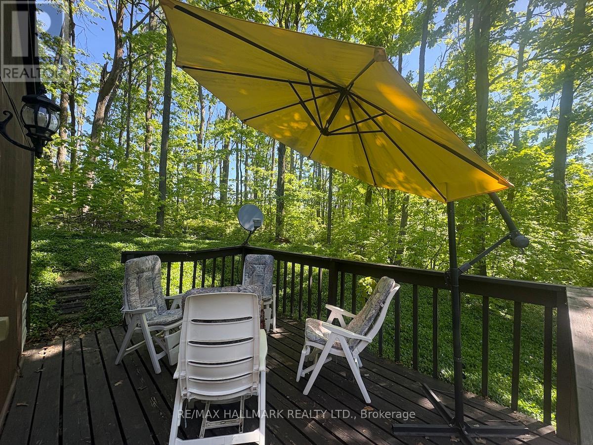 33 HURON WOODS DRIVE
