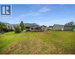 Foyer - 309 12th Avenue, Genelle, BC V0G1G0 Photo 13