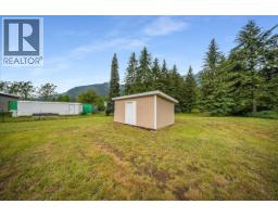 309 12th Avenue, Genelle, BC V0G1G0 Photo 17