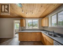 309 12th Avenue, Genelle, BC V0G1G0 Photo 23