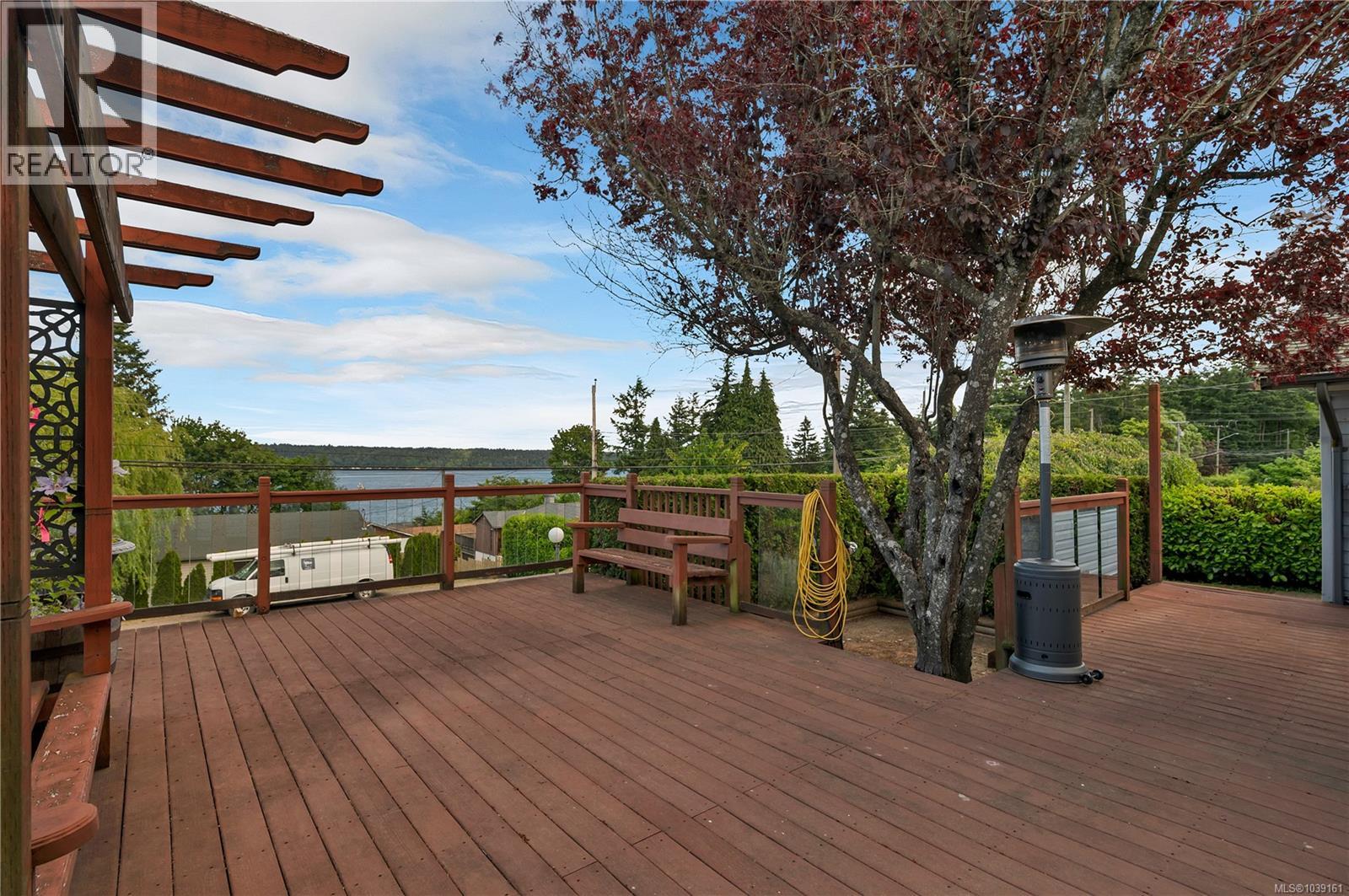 558 Alder St - 27