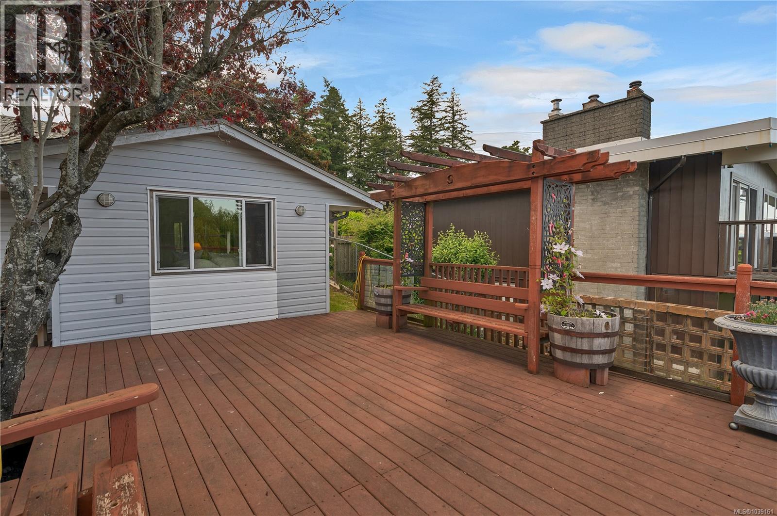558 Alder St - 31