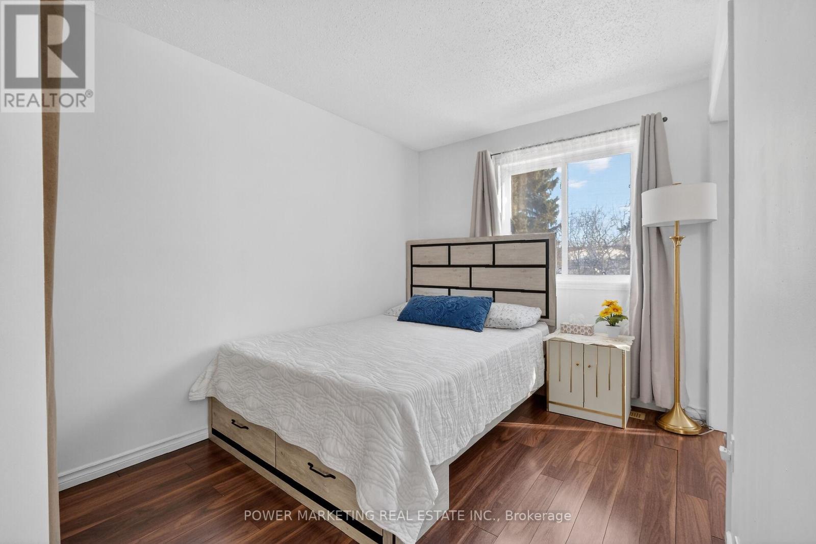 104 BANNERHILL - 27