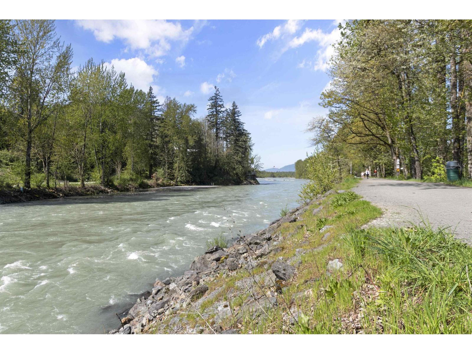 30 45500 CAMPUS DRIVE, Garrison Crossing, Chilliwack