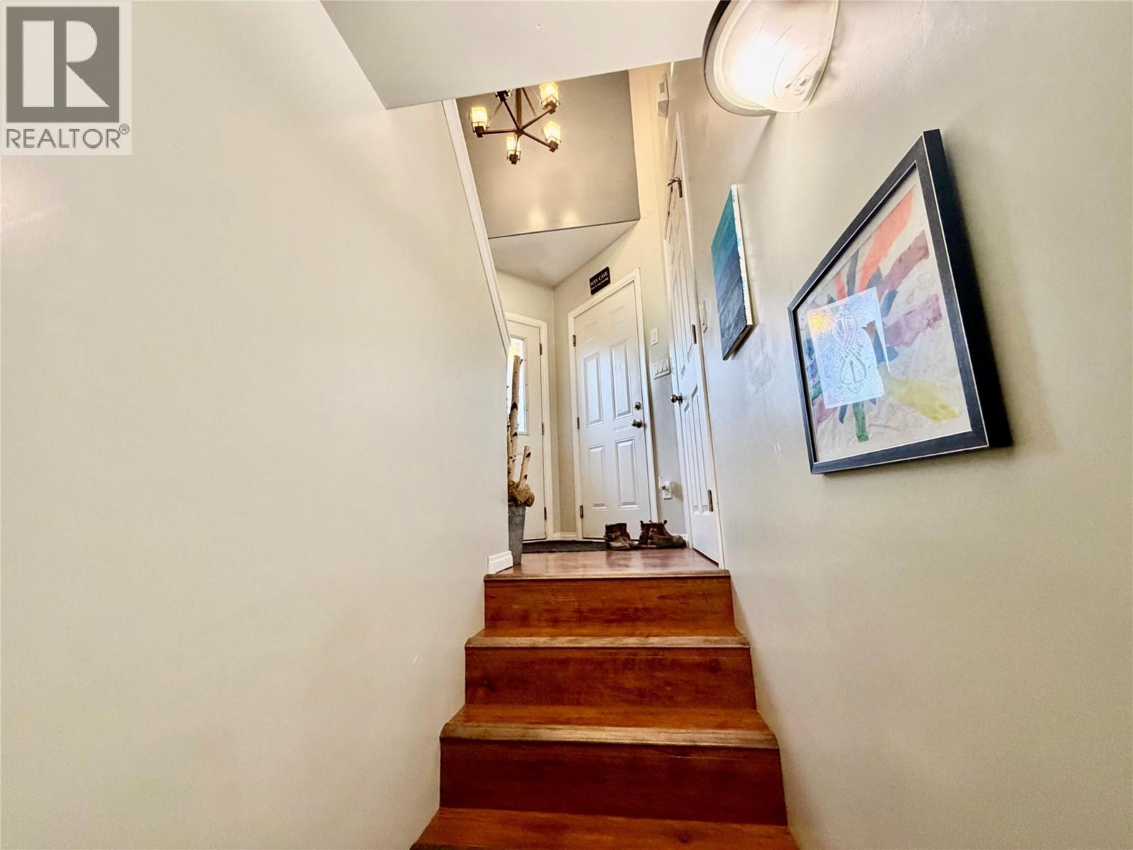 9005 19 Street - 27