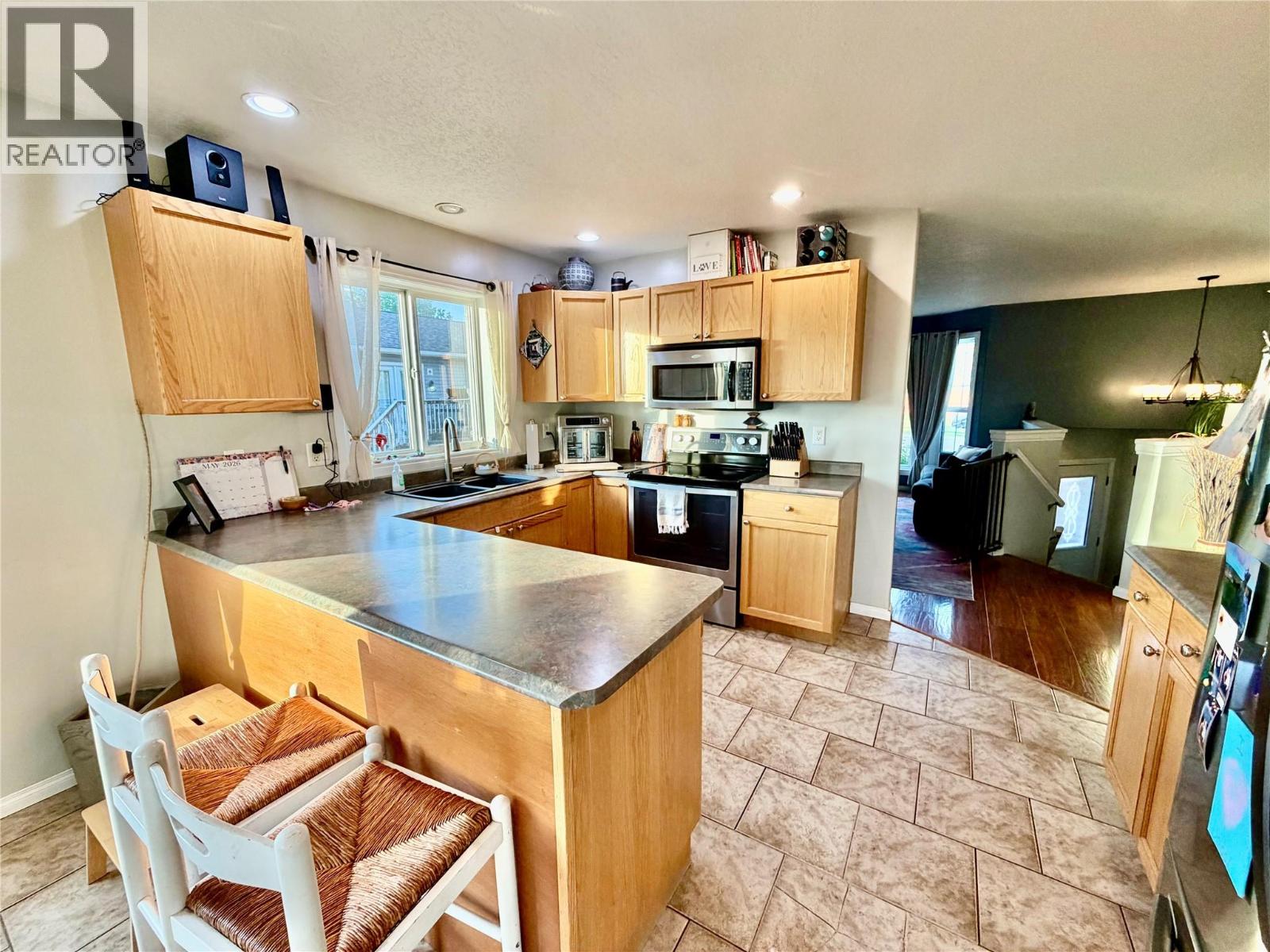 9005 19 Street - 6