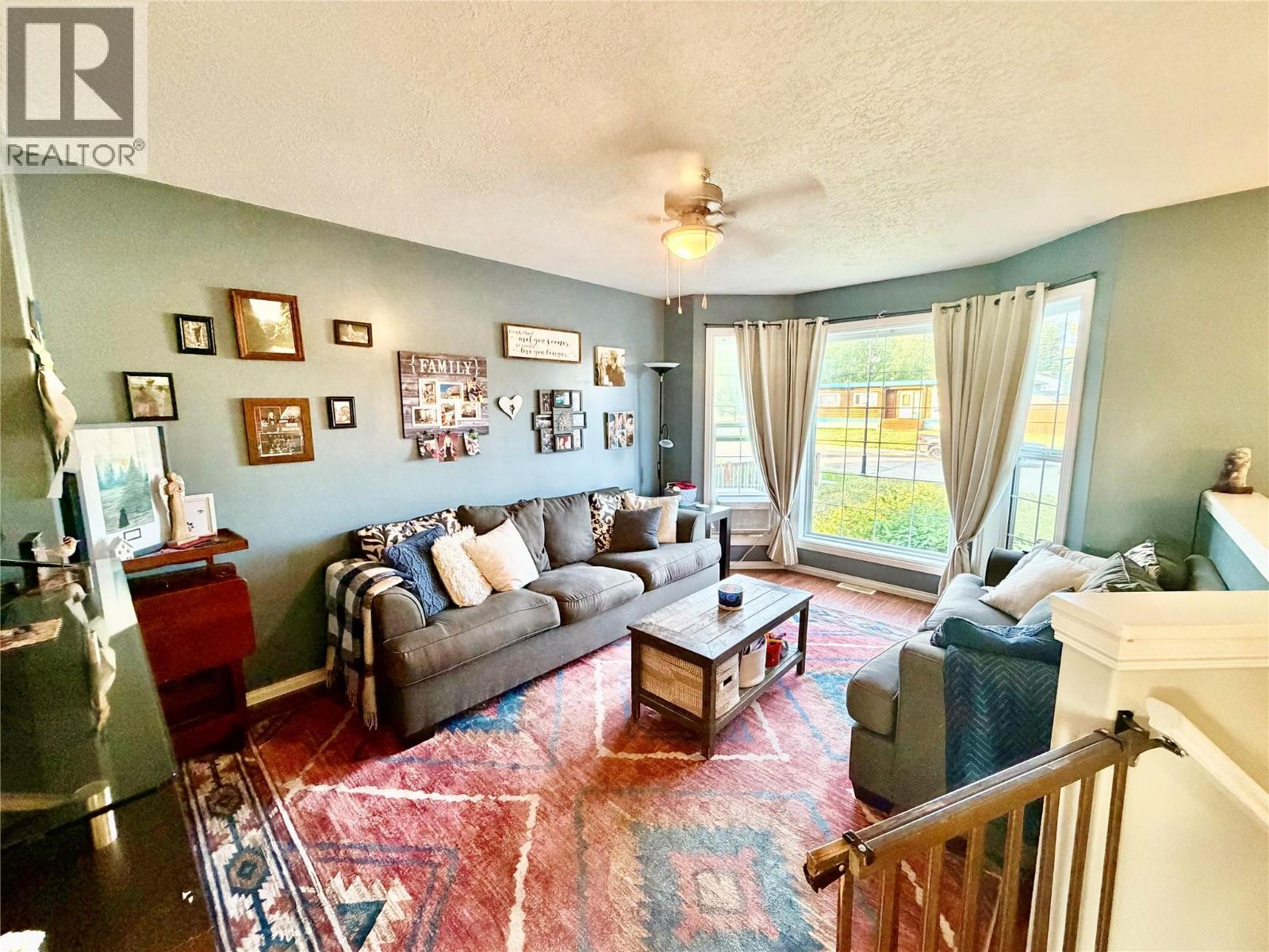 9005 19 Street - 3