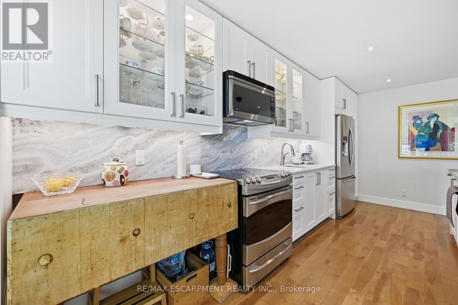563 ELWOOD ROAD - 11