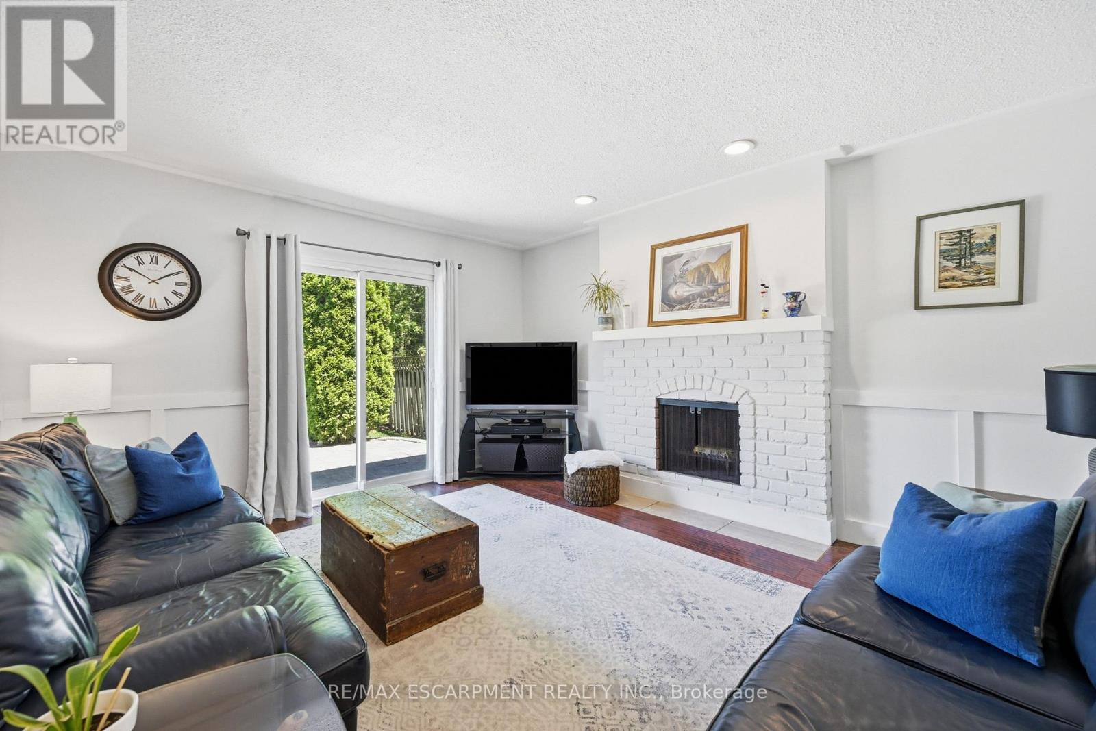 563 ELWOOD ROAD - 19