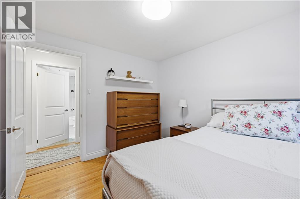 563 ELWOOD Road - 27