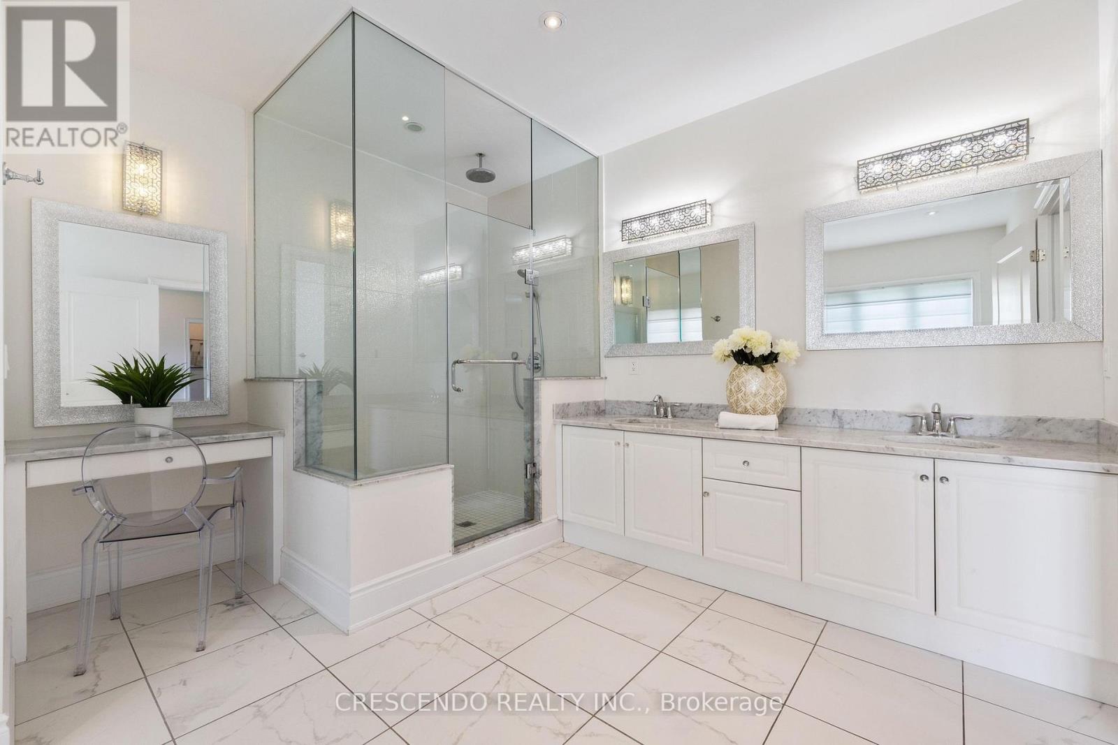 171 WOODGATE PINES DRIVE - 33