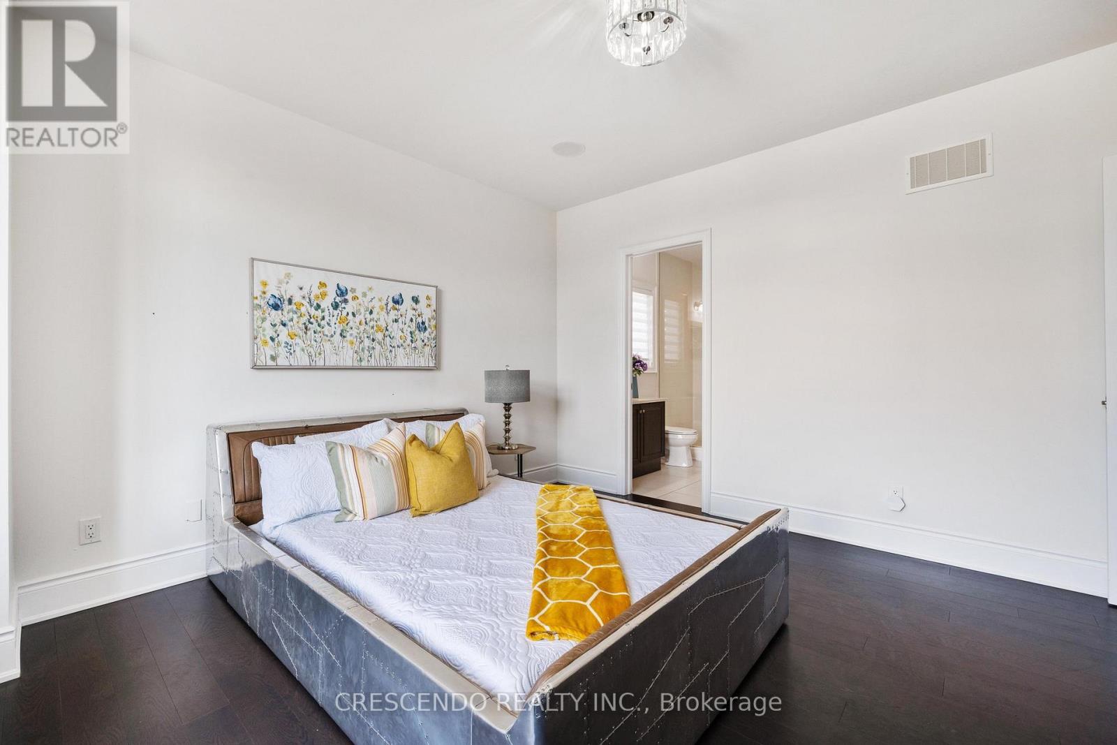 171 WOODGATE PINES DRIVE - 37