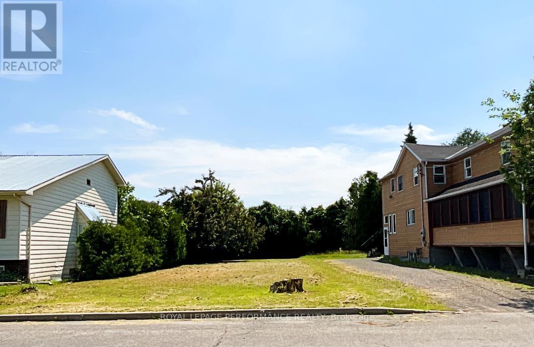 NA KITCHENER STREET