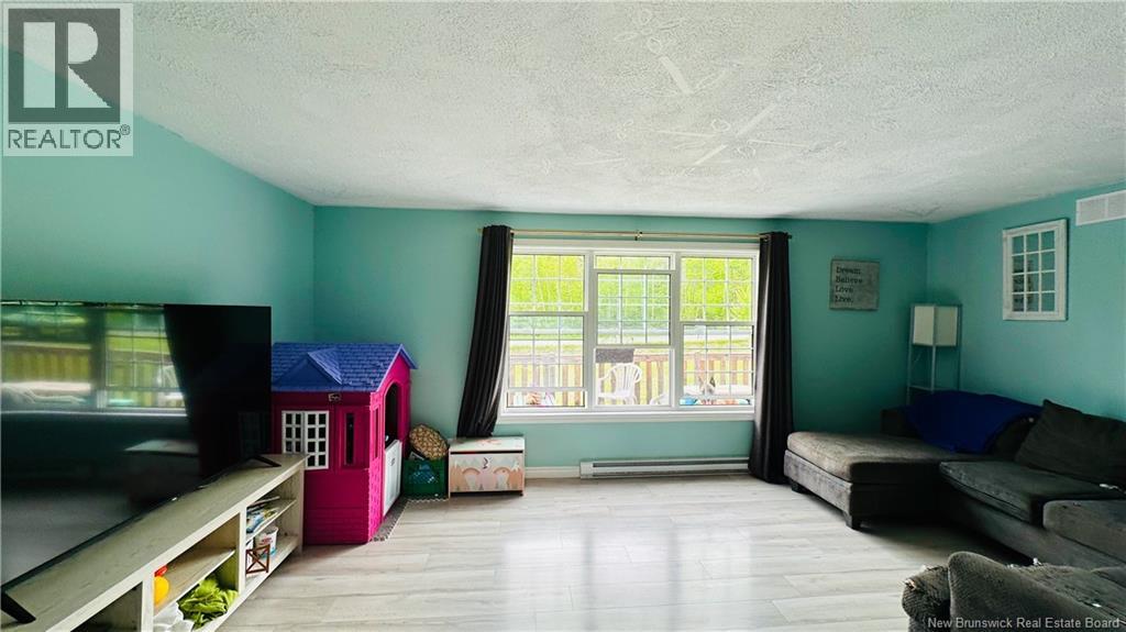 25 Johnston Road - 26
