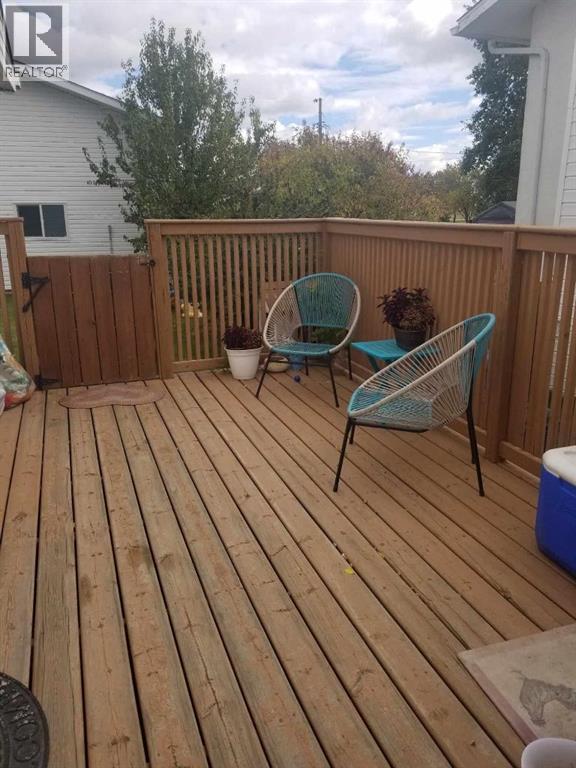 4904 52 St — photo 11