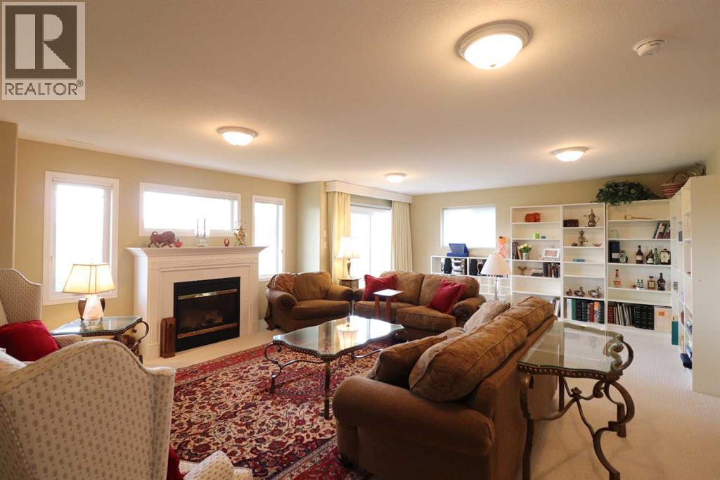 #19 110 Fairmont Boulevard S - 23