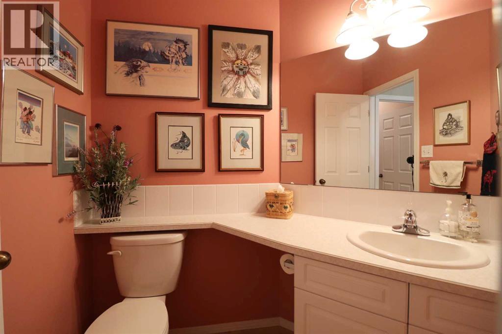 #19 110 Fairmont Boulevard S - 19