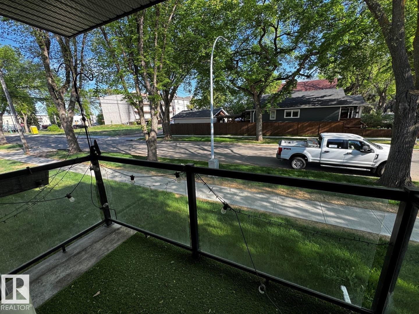 #203 10415 93 ST NW - 15