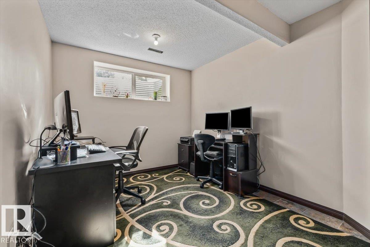 5015 THIBAULT WY NW - 33