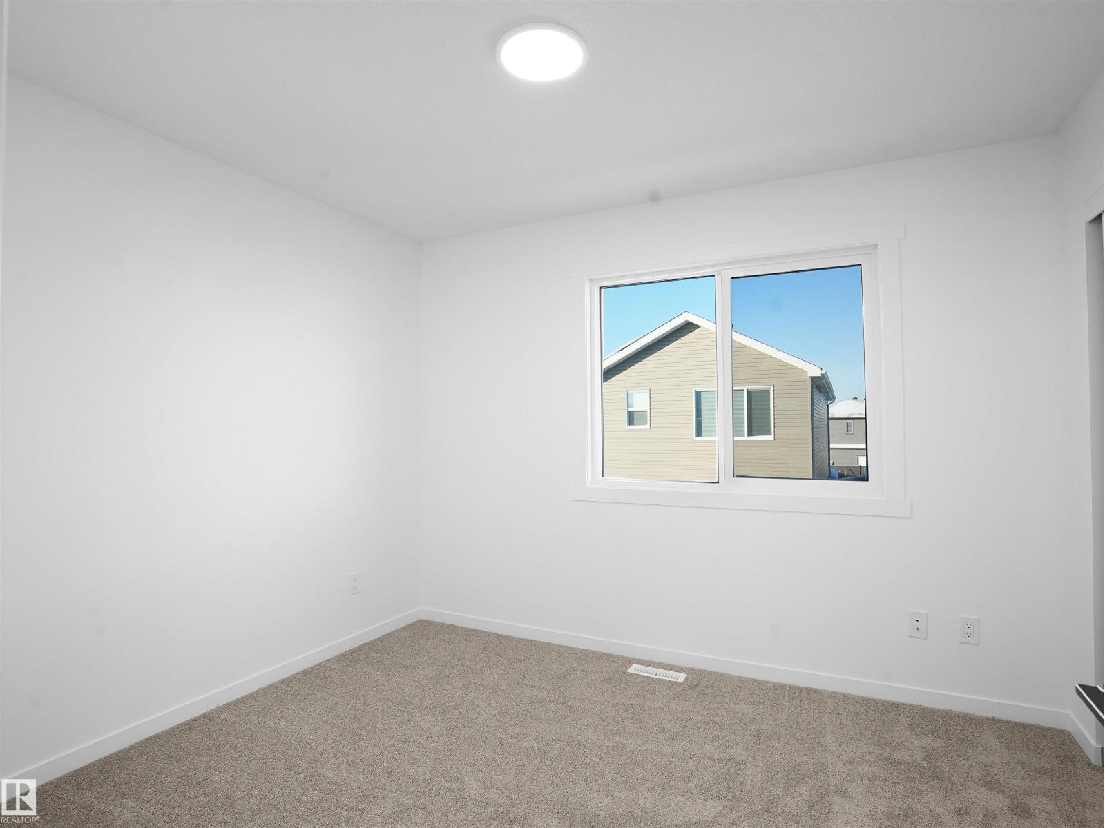 2 18640 18 AV NW — photo 15