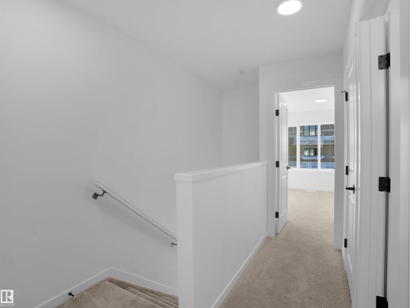 2 18640 18 AV NW — photo 12