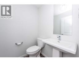 57 Corner Glen Row NE - photo 15